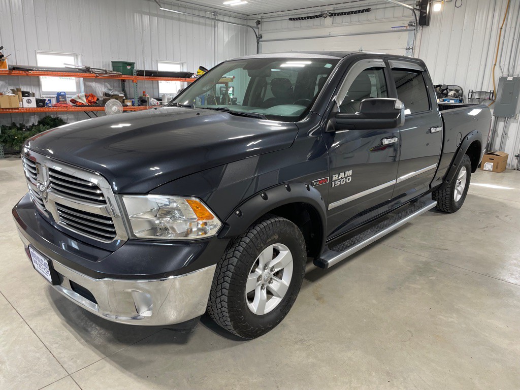 2015 RAM 1500 Image 3