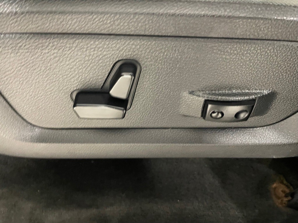 2015 RAM 1500 Image 11