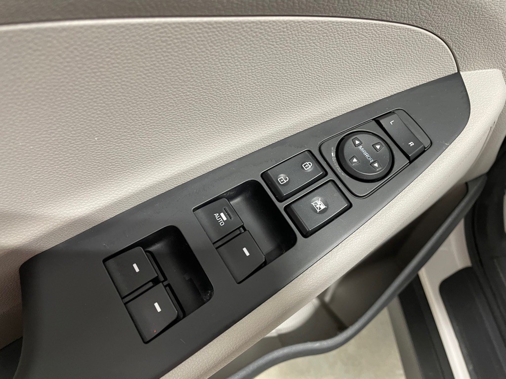 2016 Hyundai Tucson Image 12