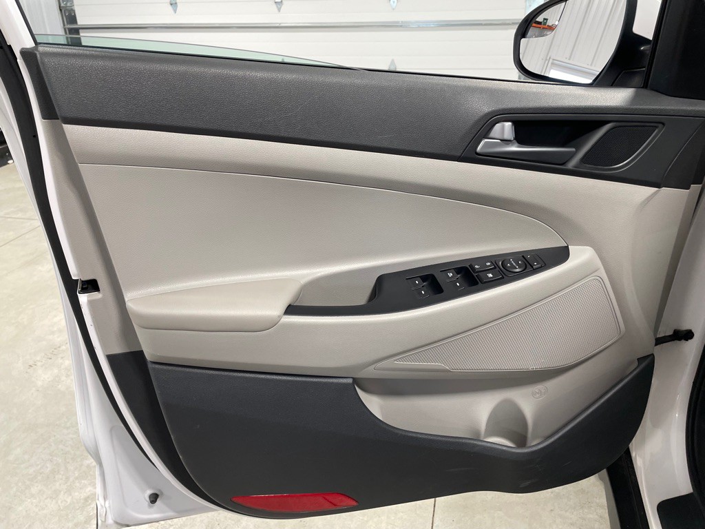 2016 Hyundai Tucson Image 13