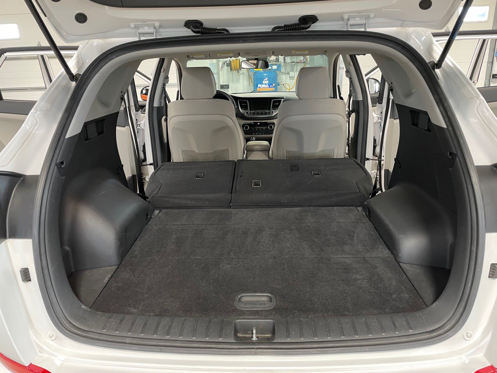 2016 Hyundai Tucson Image 18