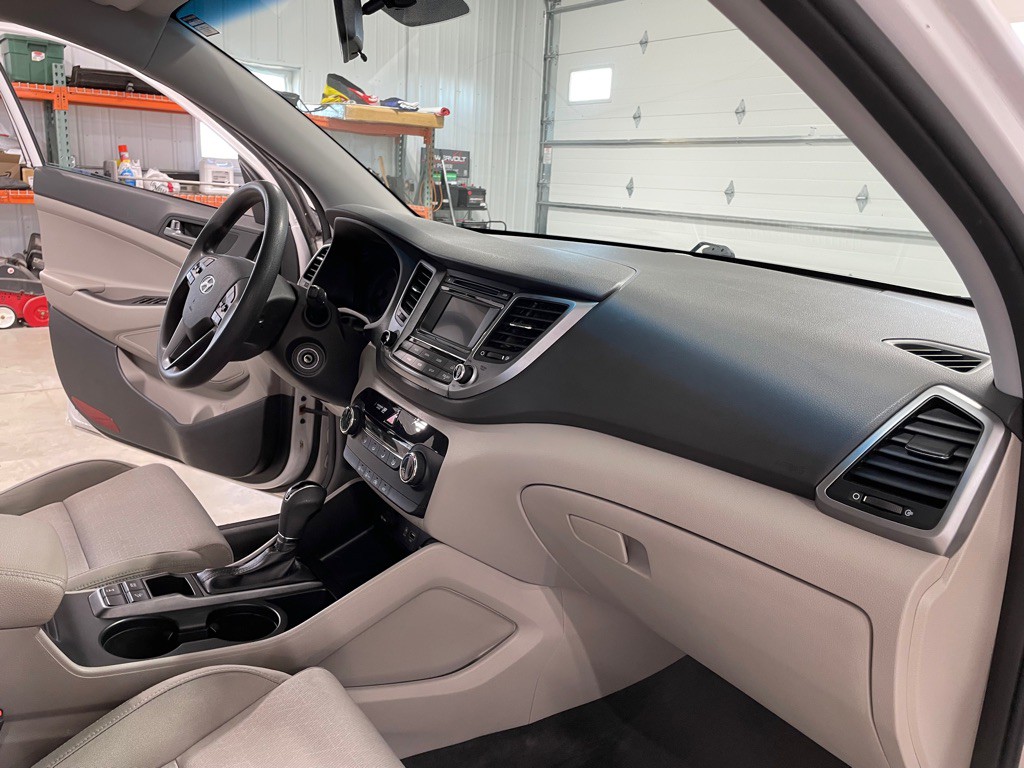 2016 Hyundai Tucson Image 23