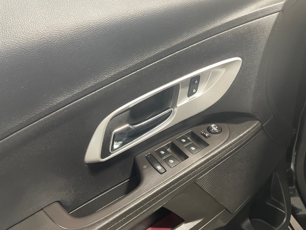 2016 Chevrolet Equinox Image 12