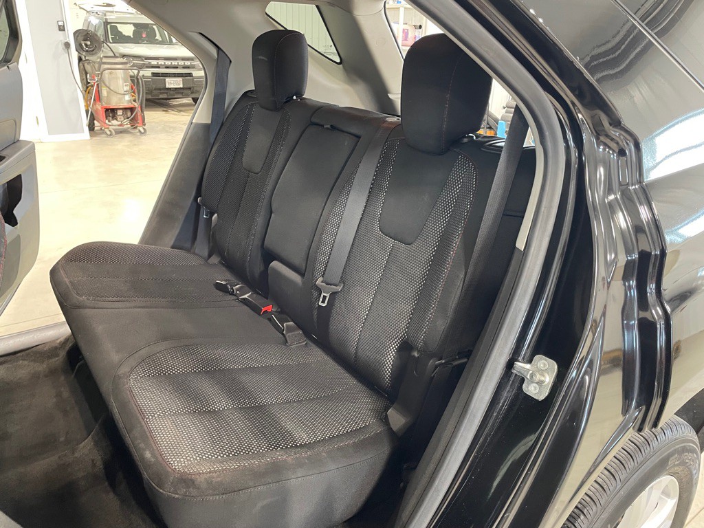 2016 Chevrolet Equinox Image 16