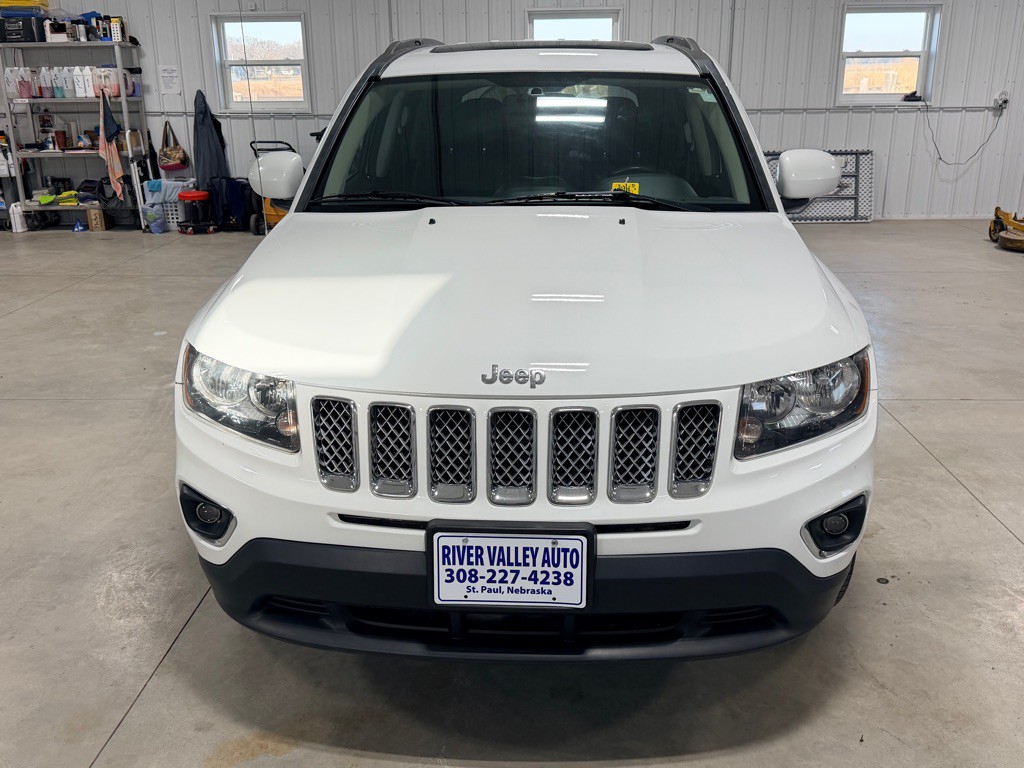 2017 Jeep Compass Image 2
