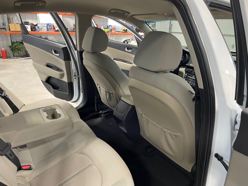 2018 Kia Optima Image 16