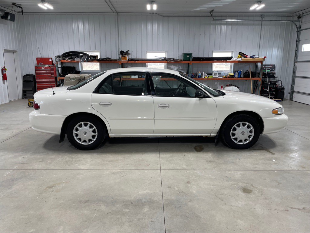 2003 Buick Century Image 8