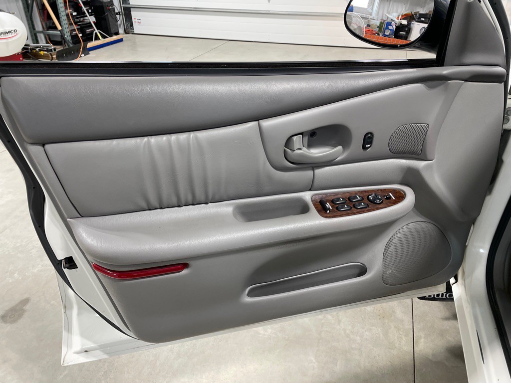 2003 Buick Century Image 13