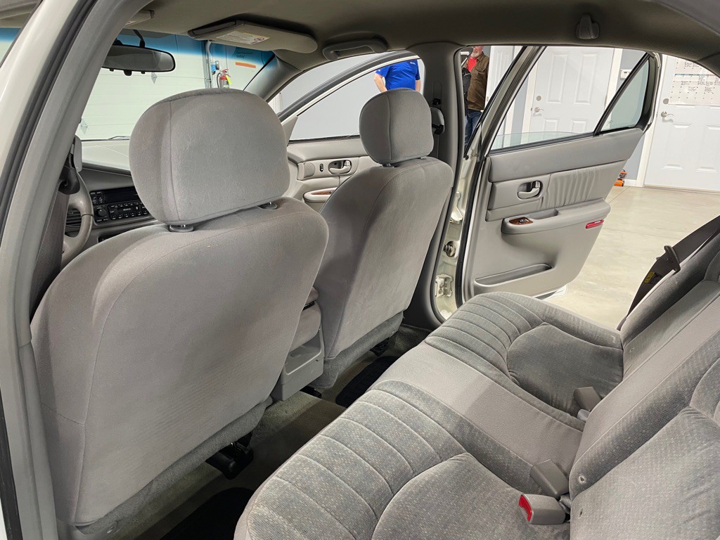 2003 Buick Century Image 14