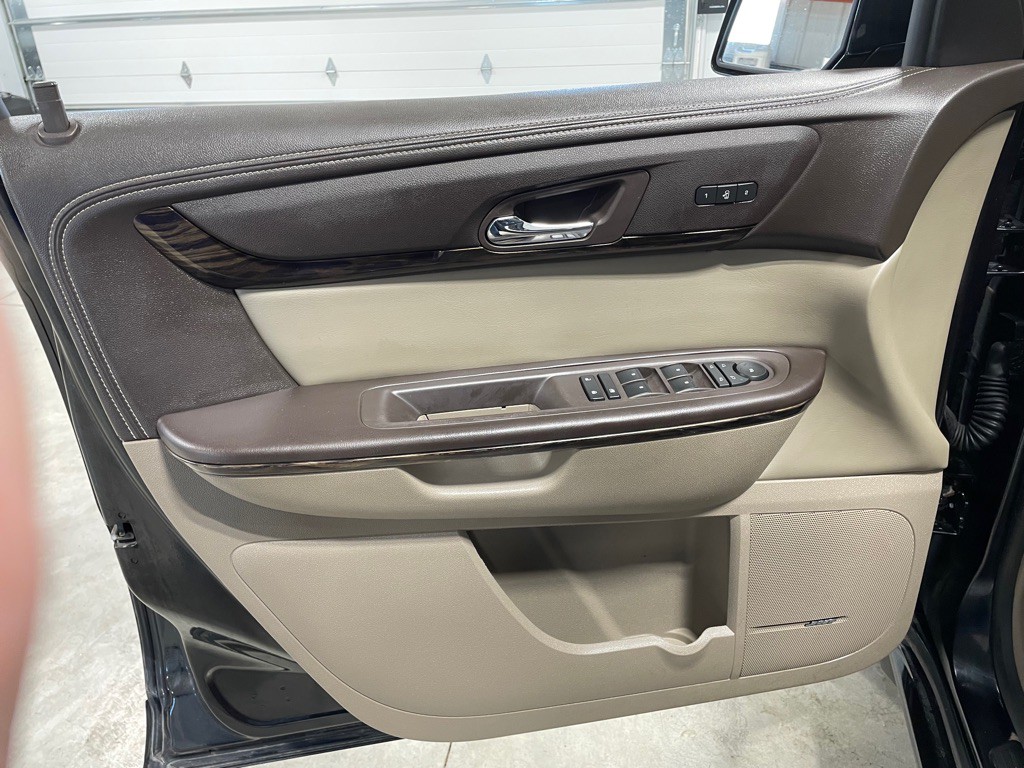 2015 GMC Acadia Image 13
