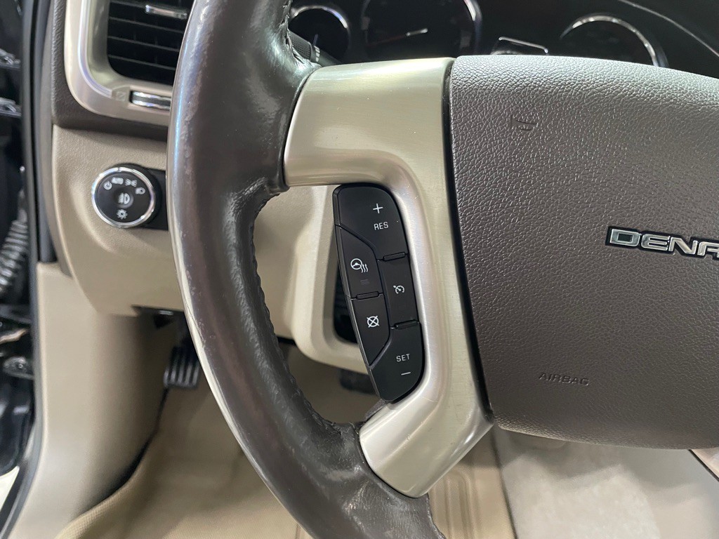 2015 GMC Acadia Image 32