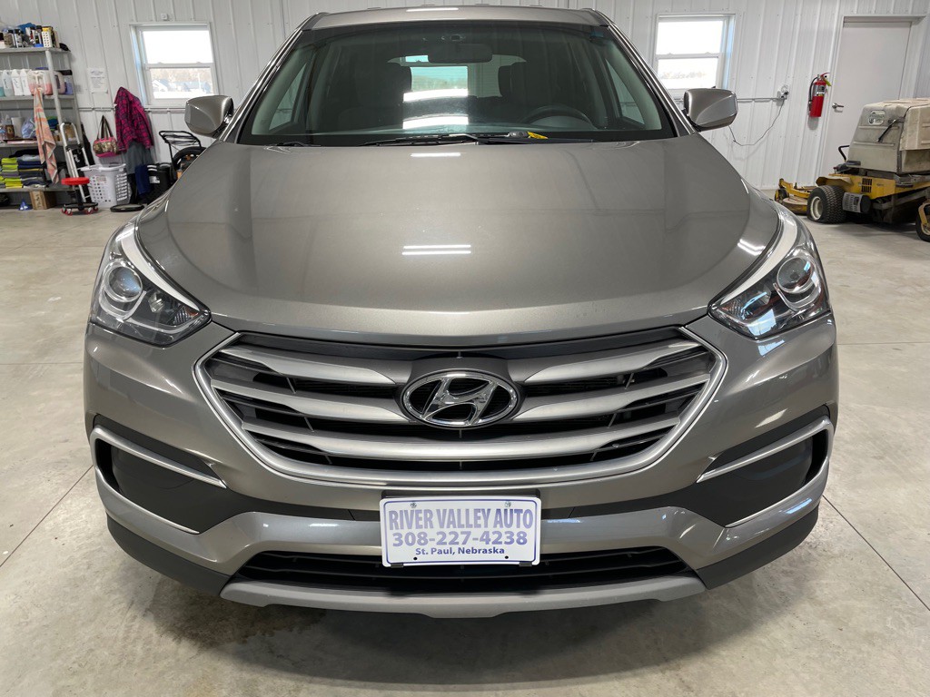 2018 Hyundai Santa Fe Sport Image 2