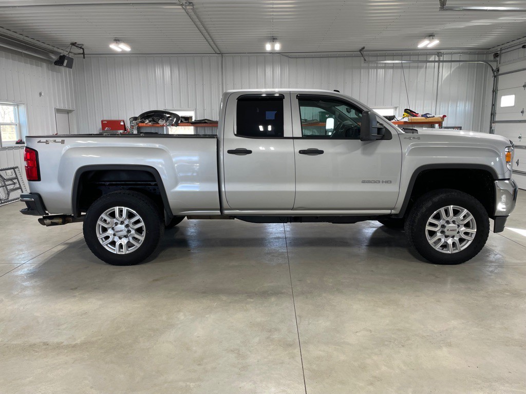 2016 GMC Sierra 2500 Image 8