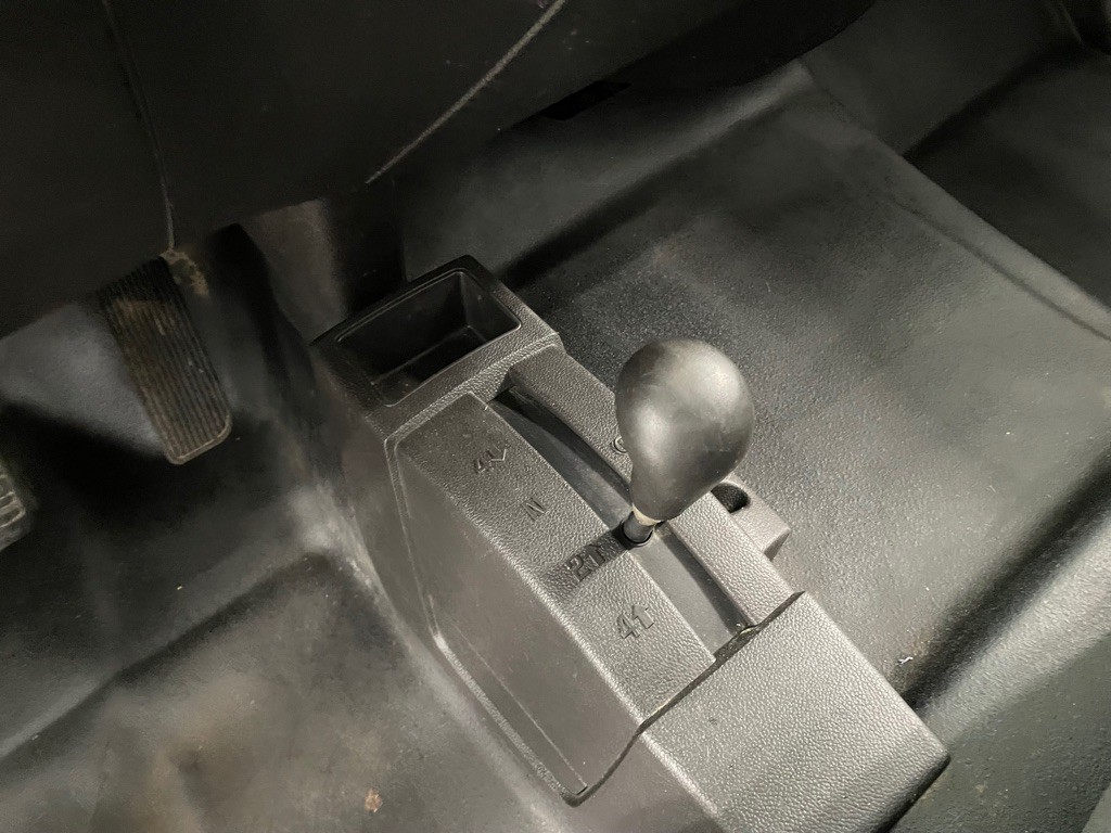 2016 GMC Sierra 2500 Image 28