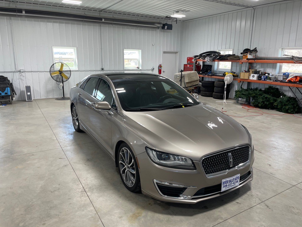 2018 Lincoln MKZ Image 1