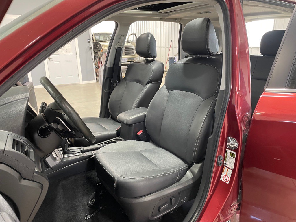 2015 Subaru Forester Image 10