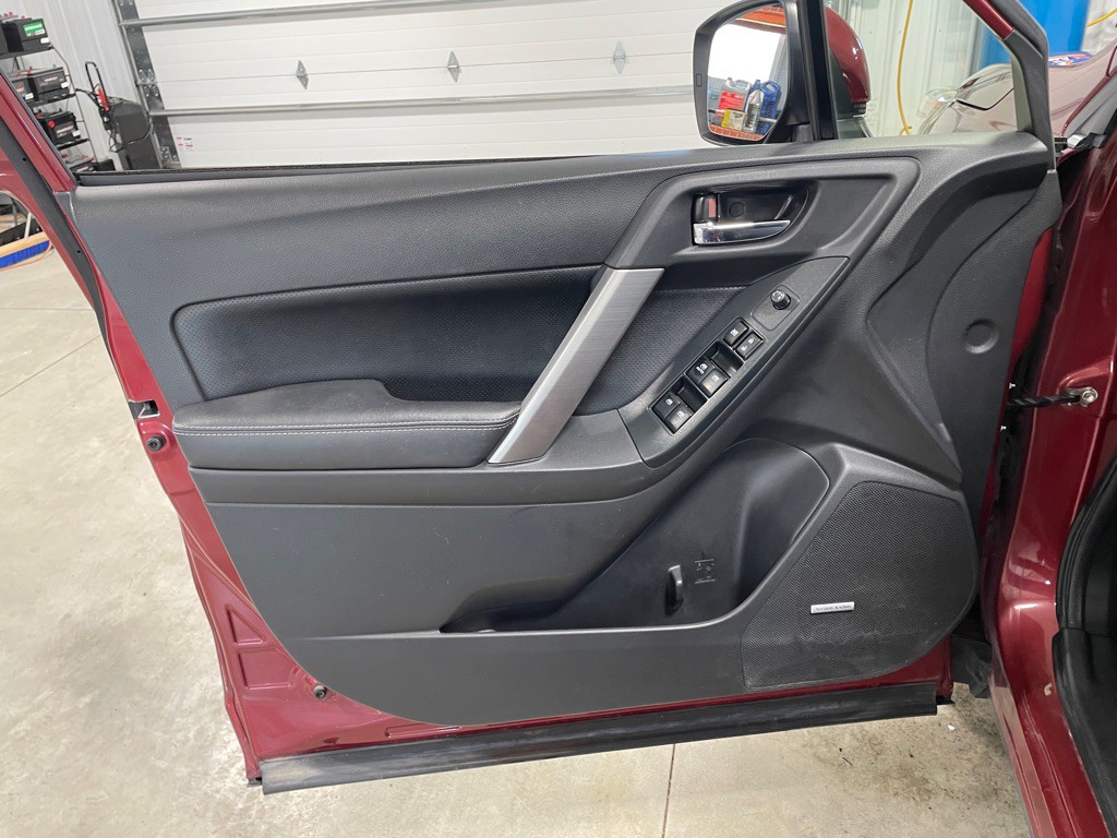 2015 Subaru Forester Image 13