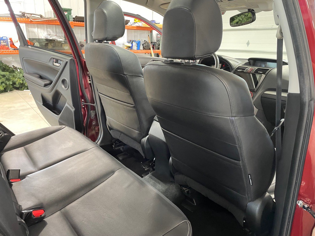 2015 Subaru Forester Image 17
