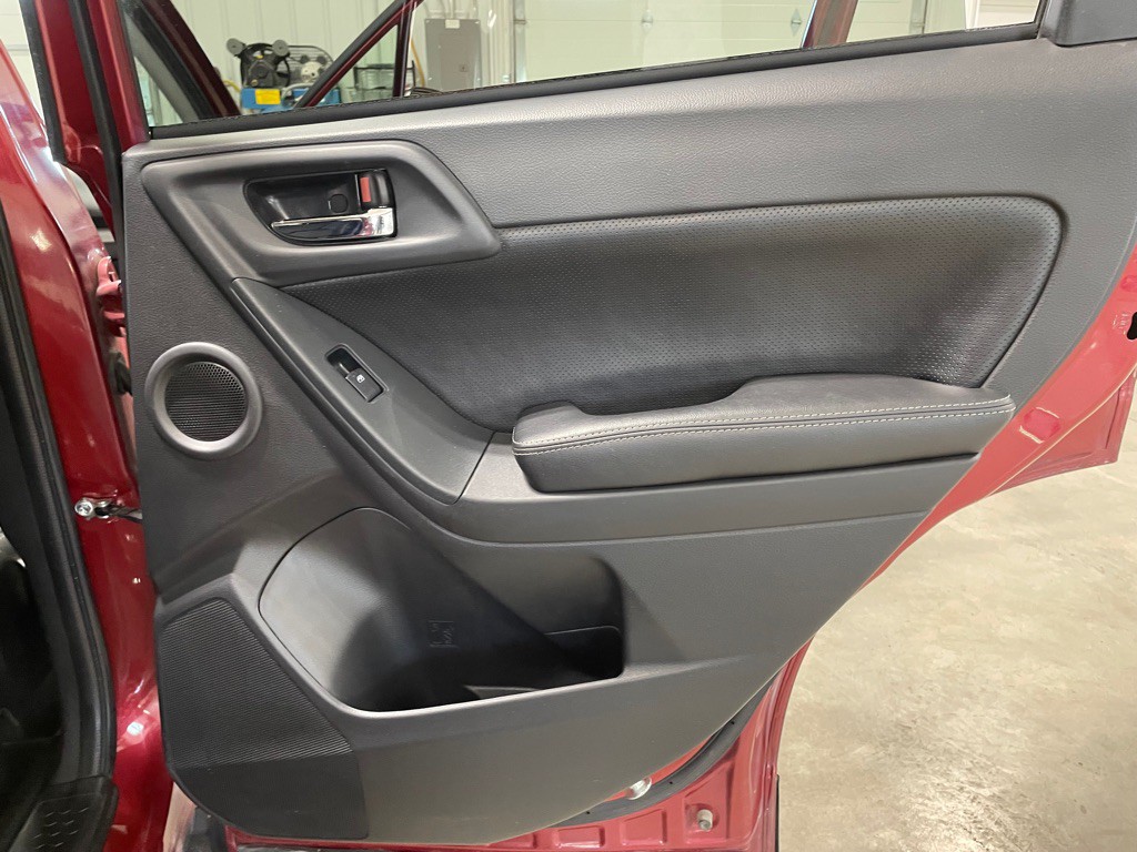 2015 Subaru Forester Image 22