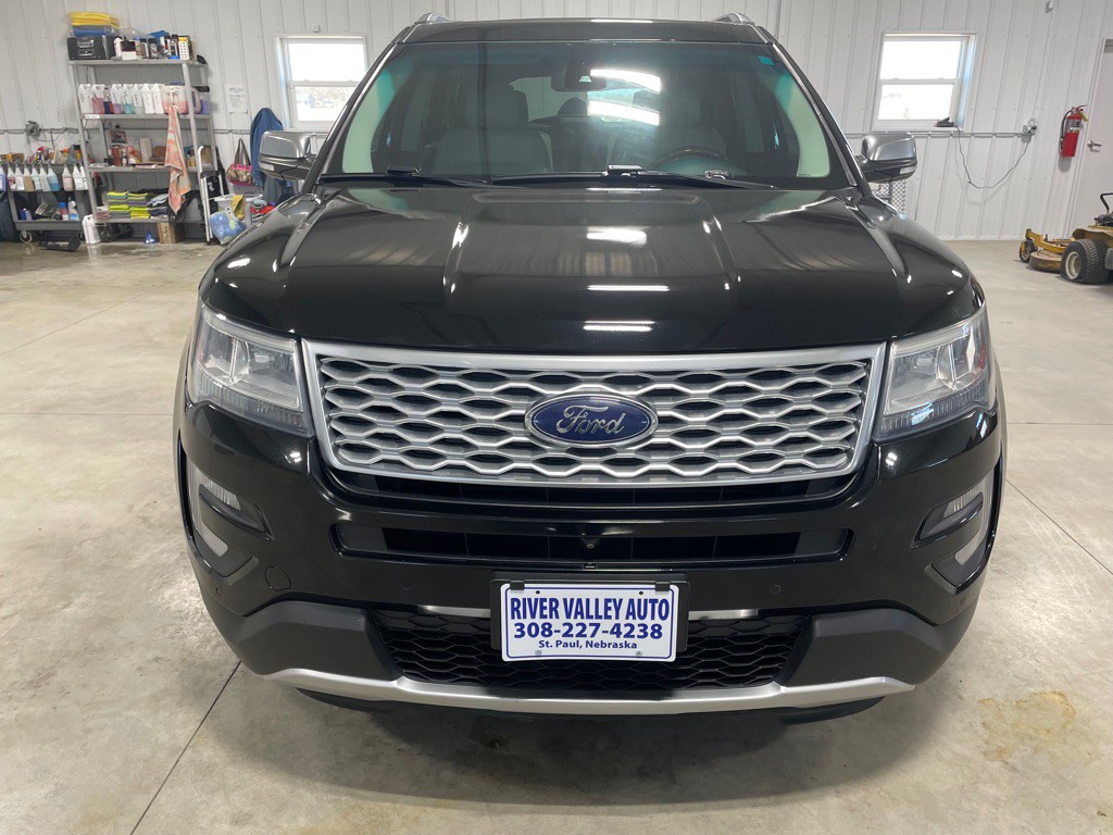 2016 Ford Explorer Image 2