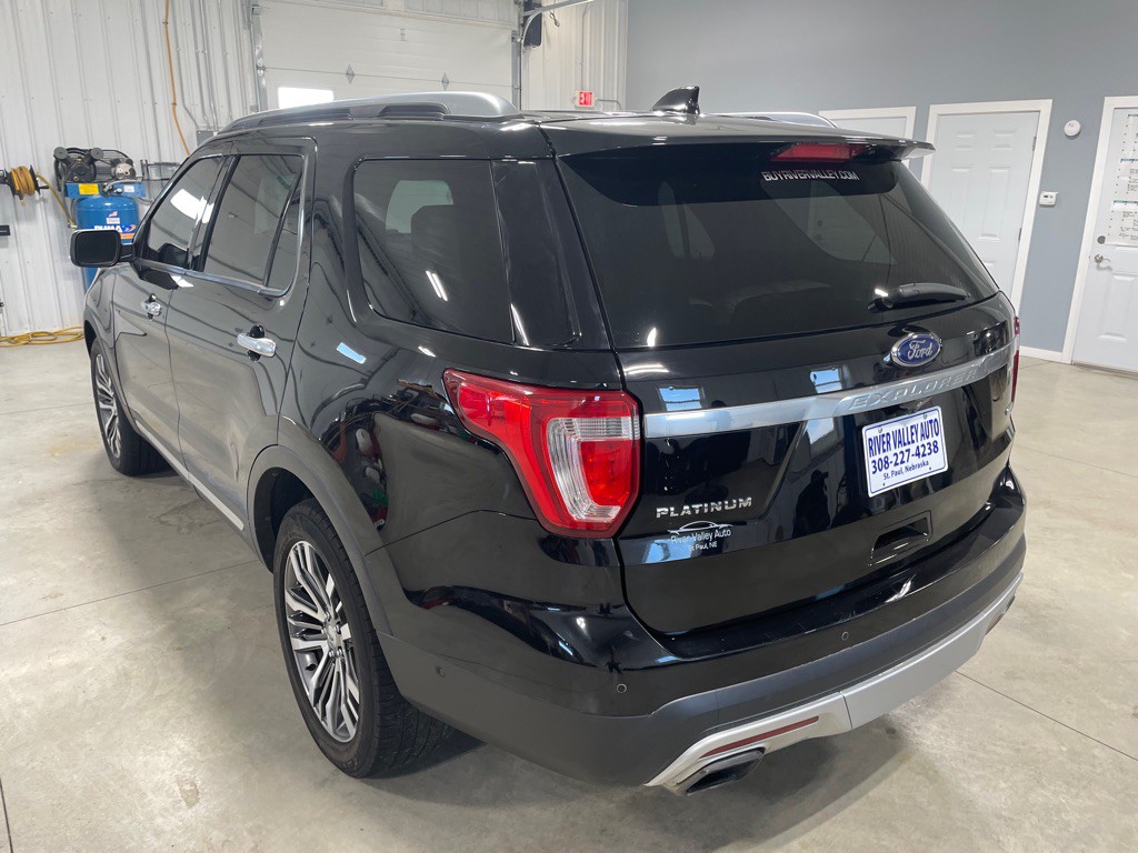 2016 Ford Explorer Image 5