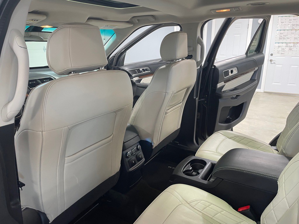 2016 Ford Explorer Image 15