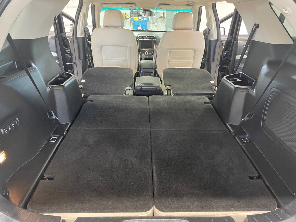 2016 Ford Explorer Image 23