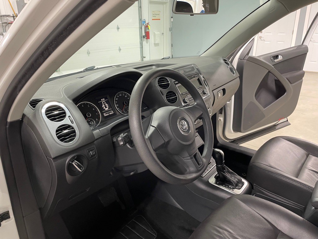 2012 Volkswagen Tiguan Image 9