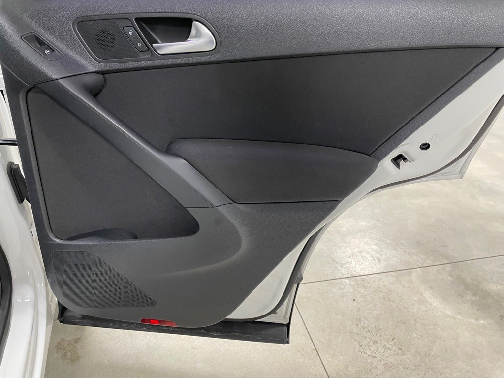 2012 Volkswagen Tiguan Image 21