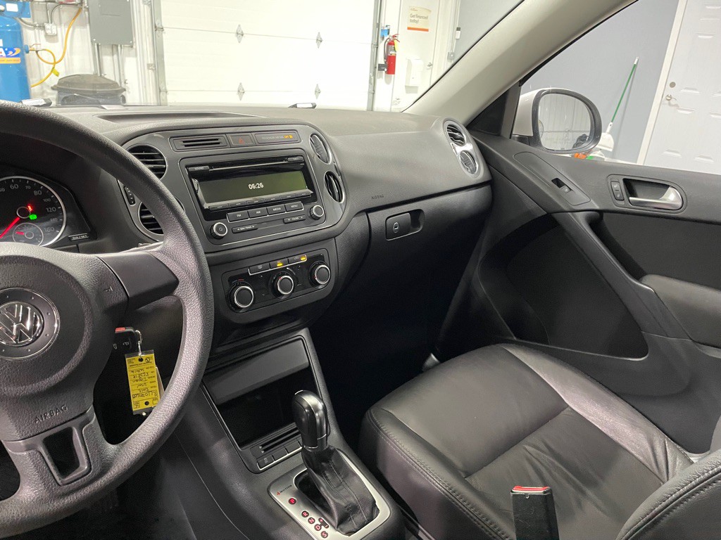2012 Volkswagen Tiguan Image 32