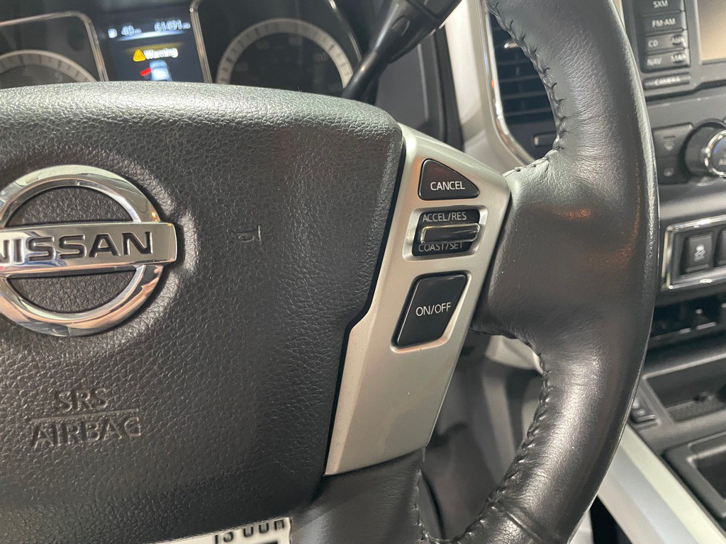 2017 Nissan Titan Image 30