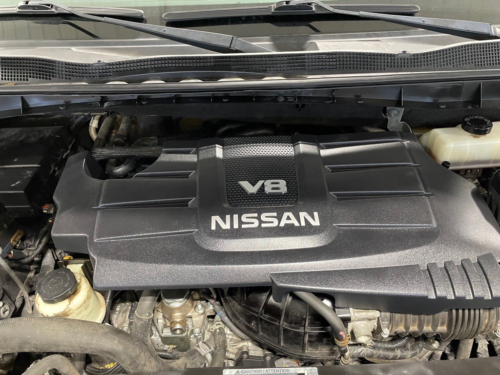 2017 Nissan Titan Image 36