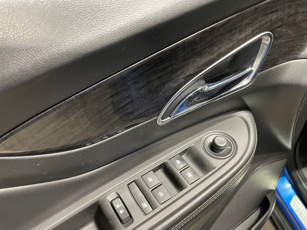 2016 Buick Enclave Image 12