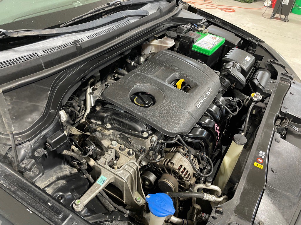 2017 Hyundai Elantra Image 35