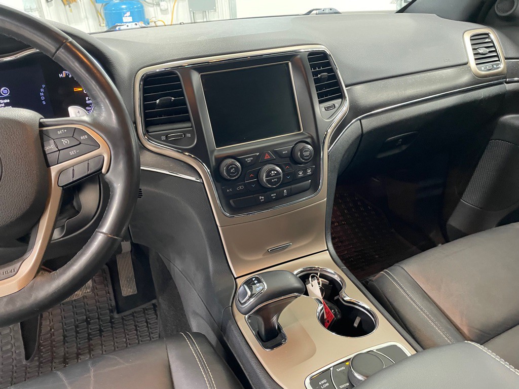 2015 Jeep Grand Cherokee Image 35