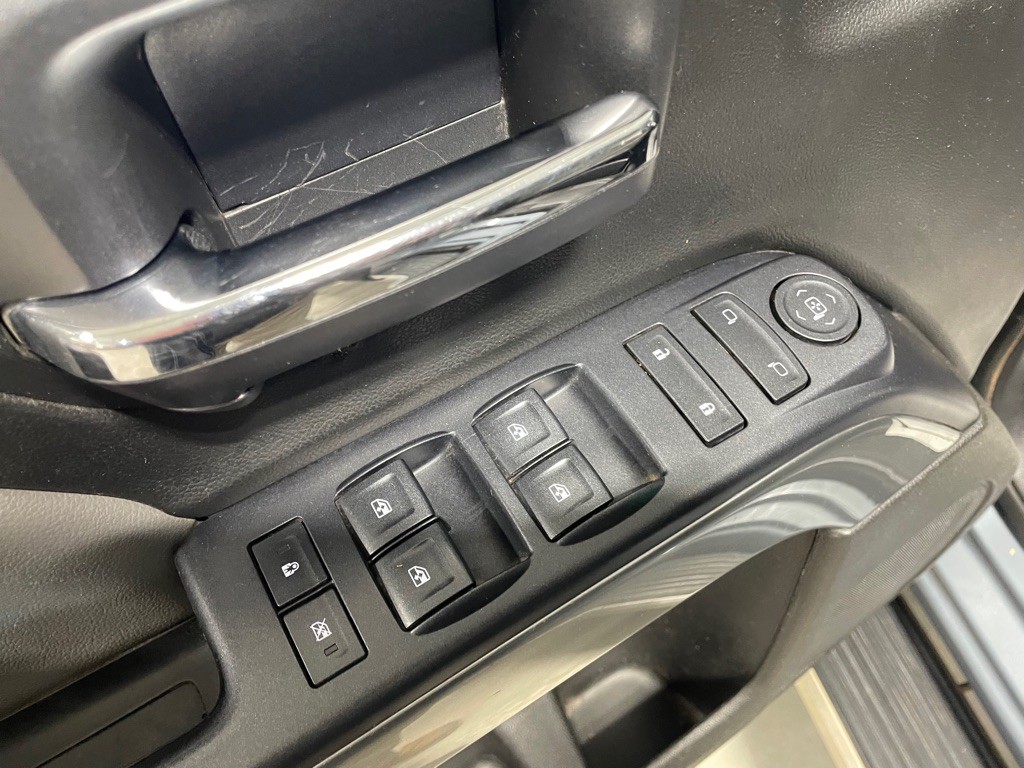 2015 Chevrolet Silverado 1500 Image 12