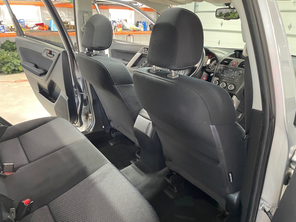 2015 Subaru Forester Image 19