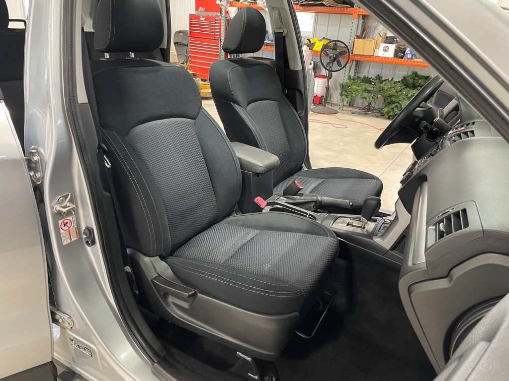 2015 Subaru Forester Image 23