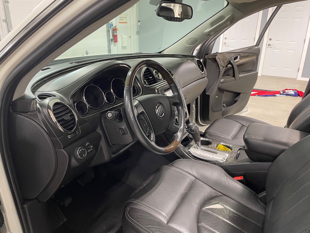 2014 Buick Enclave Image 9