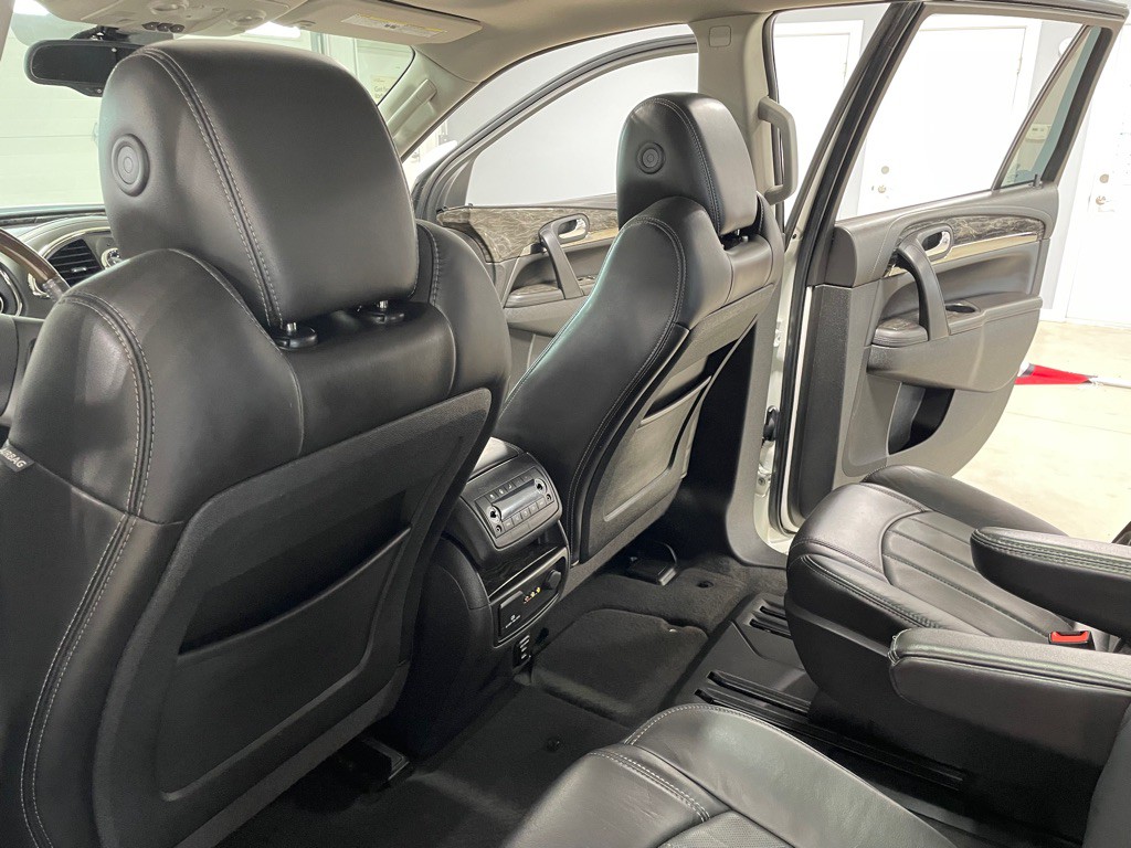 2014 Buick Enclave Image 14