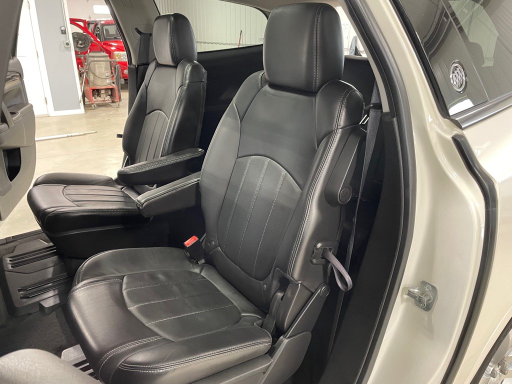 2014 Buick Enclave Image 15
