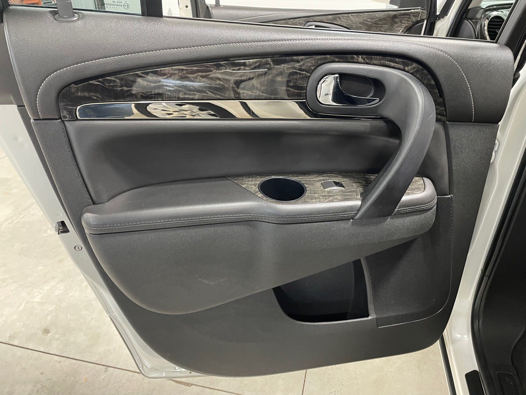 2014 Buick Enclave Image 17