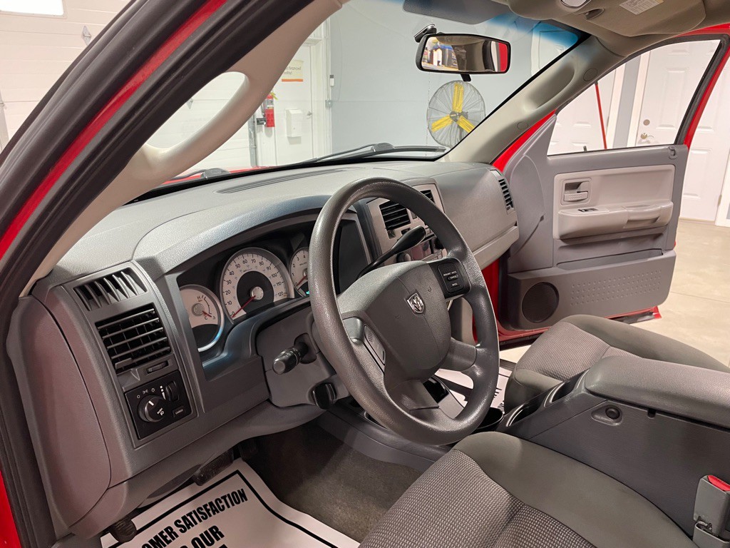 2007 Dodge Dakota Image 9