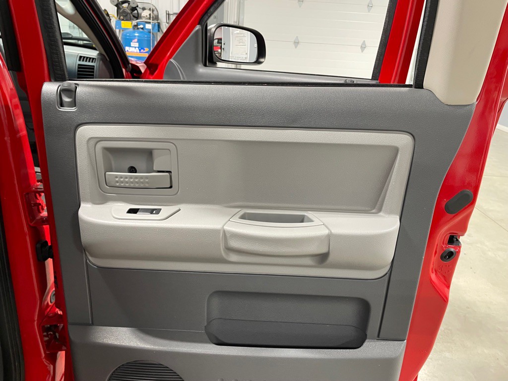 2007 Dodge Dakota Image 23