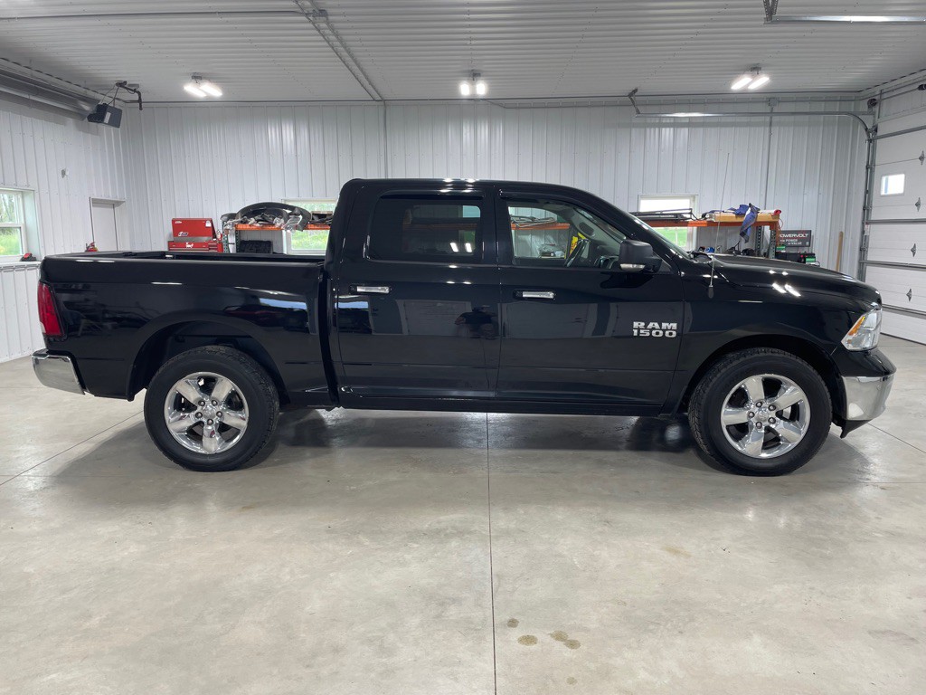 2014 RAM 1500 Image 8