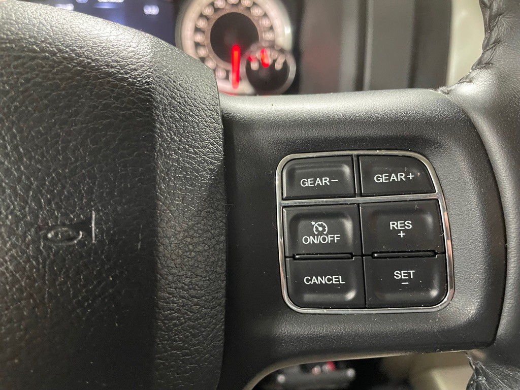 2014 RAM 1500 Image 31