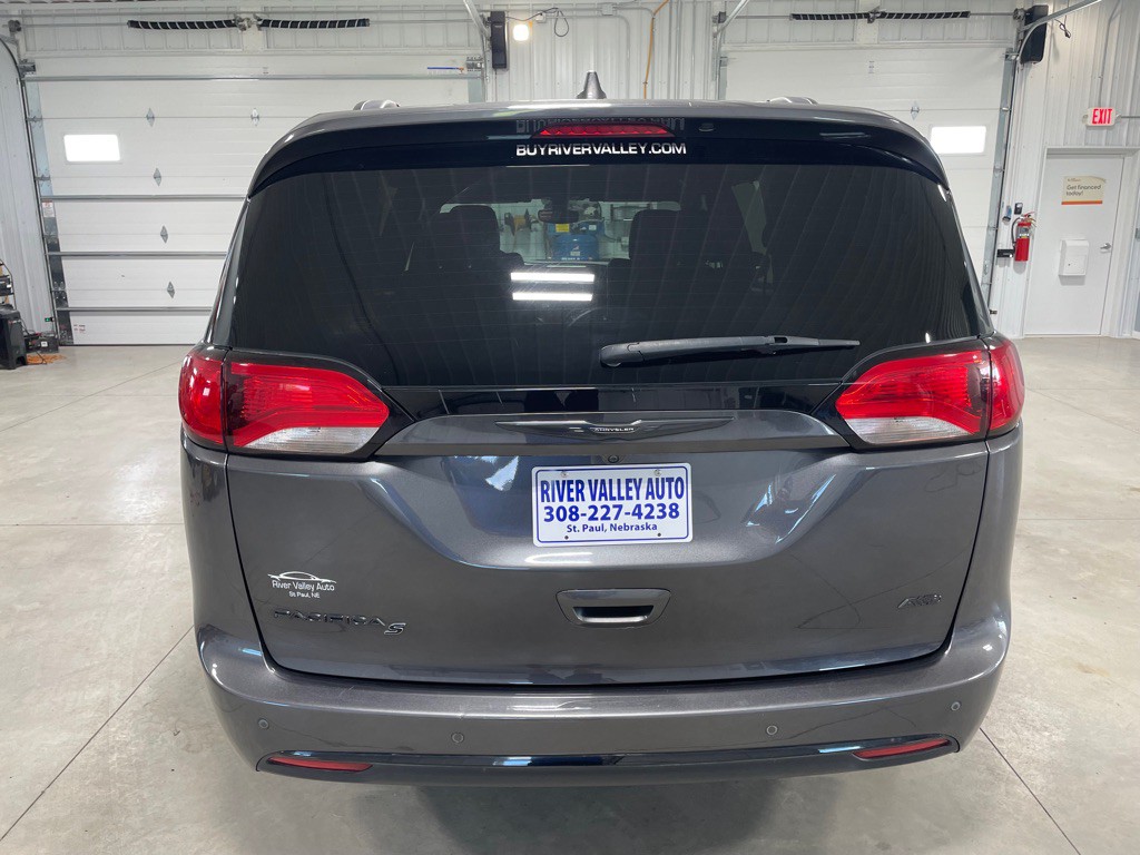 2020 Chrysler Pacifica Image 6