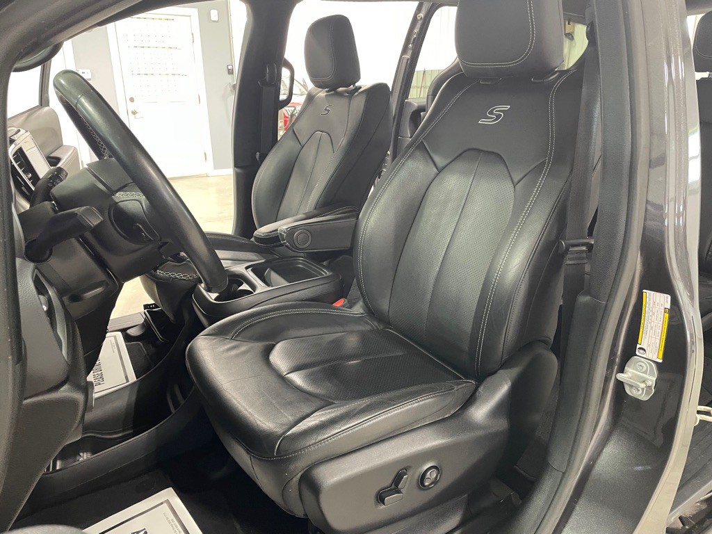2020 Chrysler Pacifica Image 10