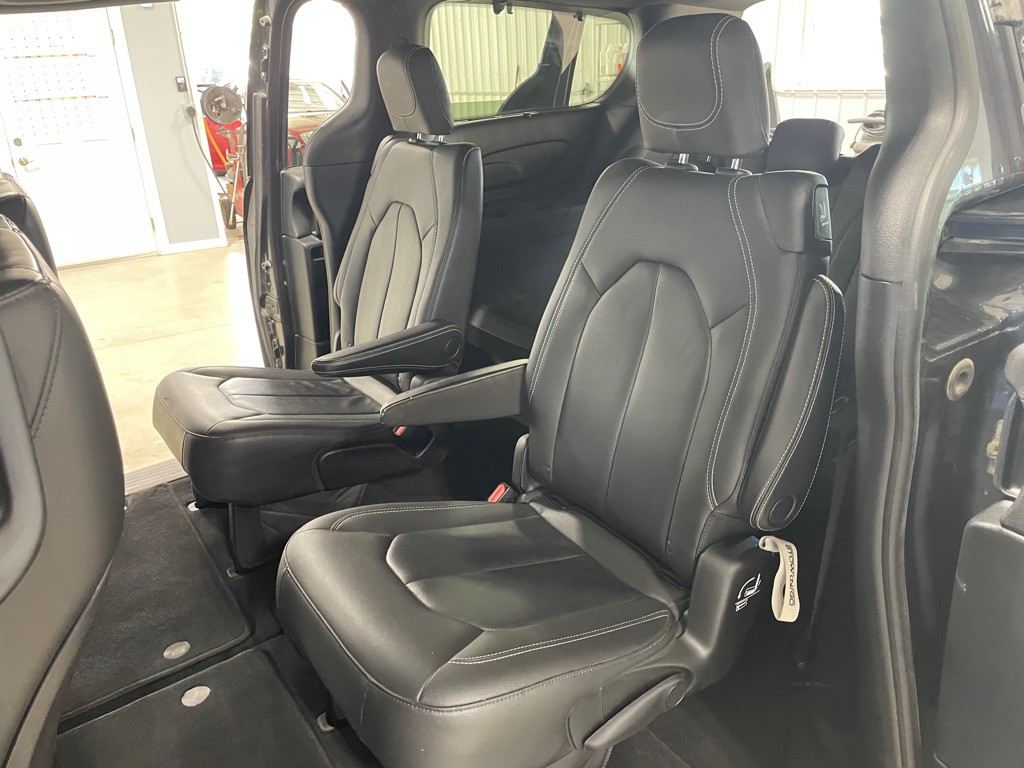 2020 Chrysler Pacifica Image 14