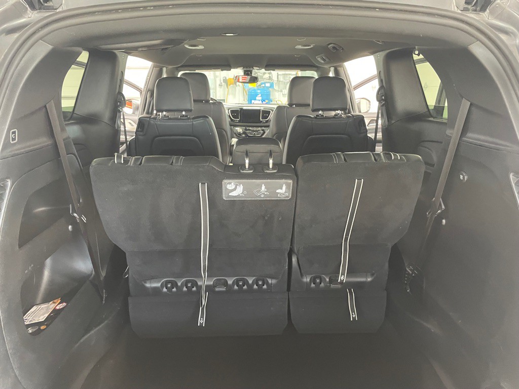 2020 Chrysler Pacifica Image 16